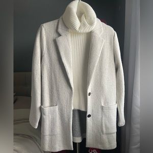 Women’s Classic Wool Coat - Size: Small